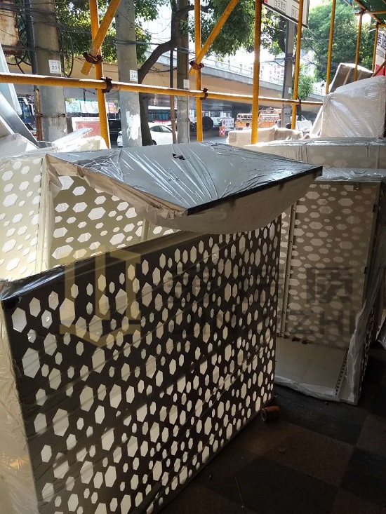 沖孔空調(diào)罩廠家  金鋁質(zhì)